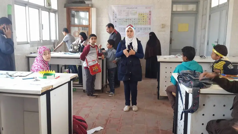 Photograph 1 from: Nagrig School Shines in the Know Your Robot Programme