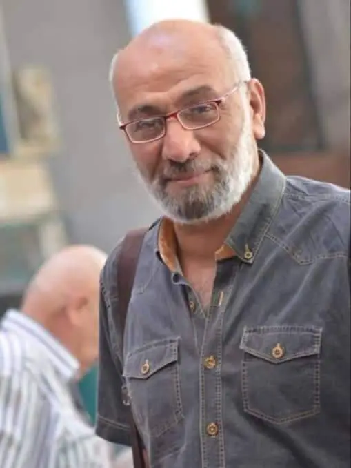 غصن شجرة _______