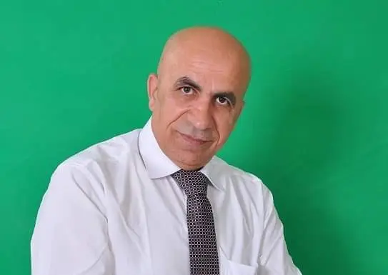 مئة عام والفراشة بدون ضوء