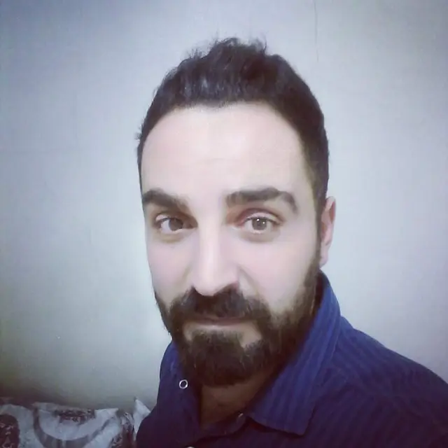 من داخل الجحيم امرر يدي الى جنة الله الواسعة لأقطف لك ماتشتهين ، انا سارق ماهر تعلمت هذه المهنة مذ كنت عاشقآ في رحم امي