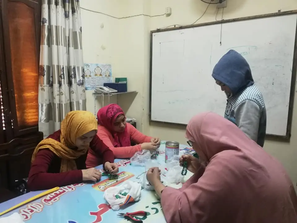 Photograph 16 from: Handicrafts for Children with Disabilities