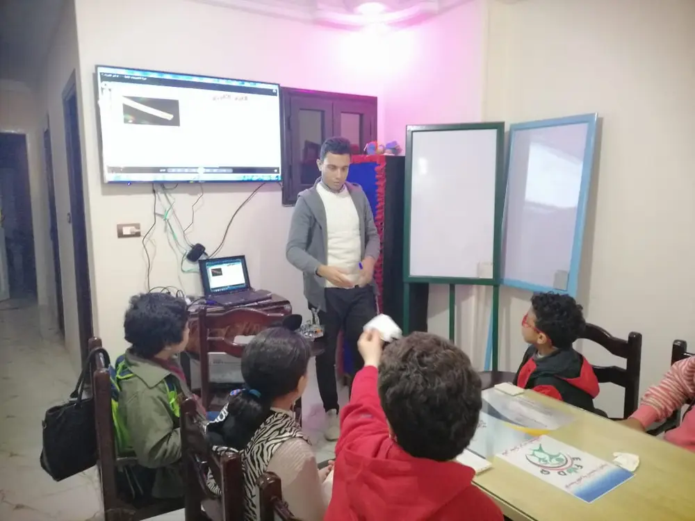 صورة 14 من: مشروع إعرف روبوتك تنفيذ فريق المؤسسة المصرية للتنمية و الجودة